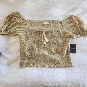 Puff sleeve smocked top